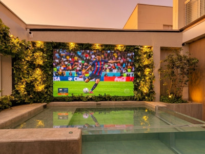 Painel de LED Outdoor em Cobertura
