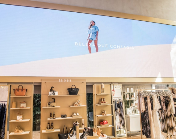 Painel de LED Indoor P4 - 9,00m x 3,00m