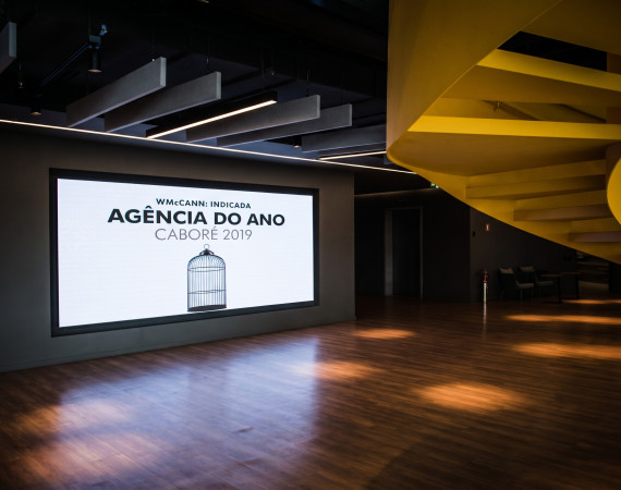 Painel de LED Indoor P2.5 - 4,00m x 2,00m