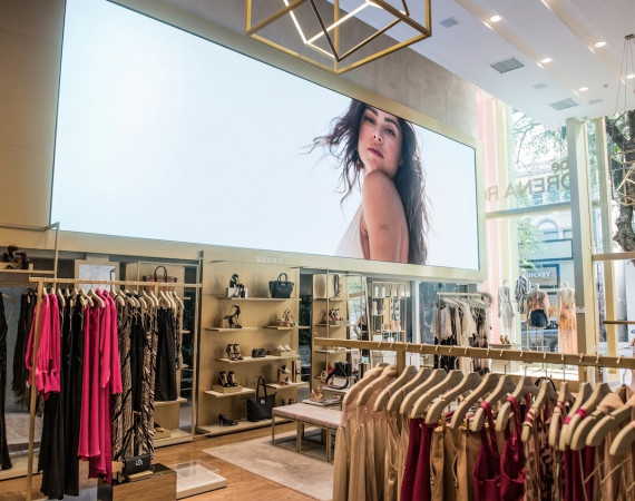 Painel de LED Indoor P4 - 9,00m x 3,00m