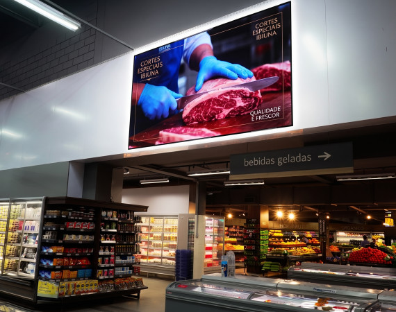 Painel de LED P4.0 indoor - 3,07m X 1,79m