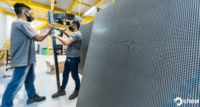 Manutenção em equipamentos de LED